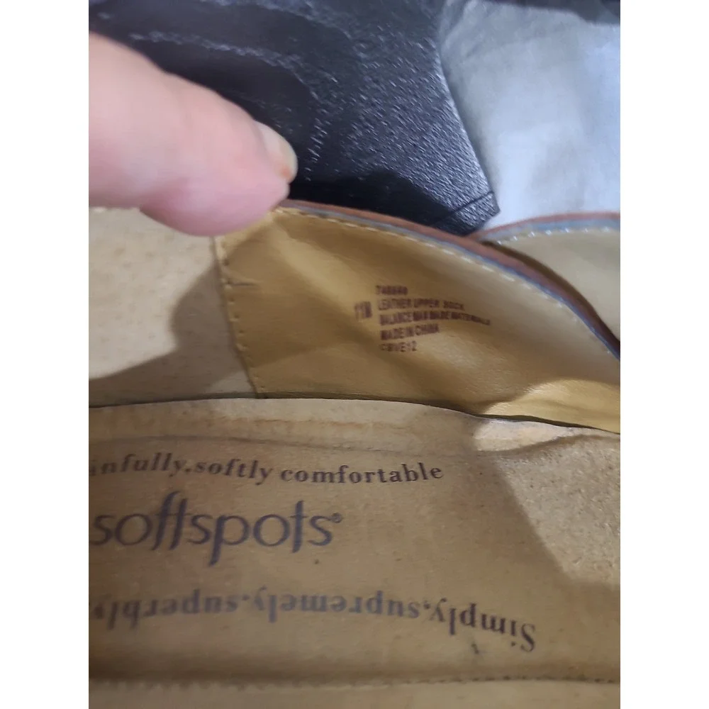 Softspots Women's SZ 11M Brown Suede 3